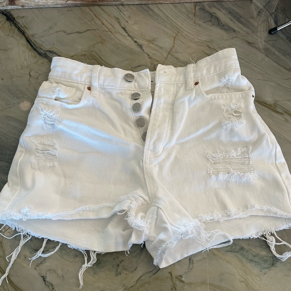 White pacsun jean shorts
